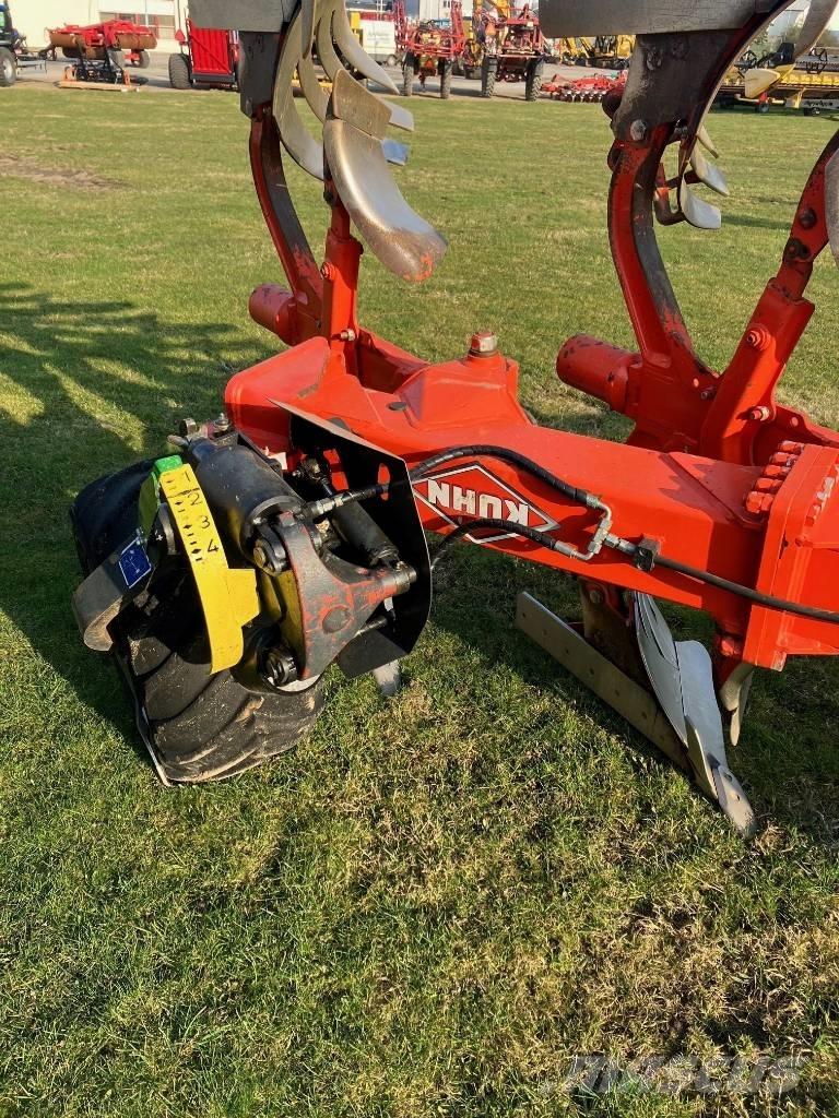 Kuhn Vari-Master 183 Reversible ploughs