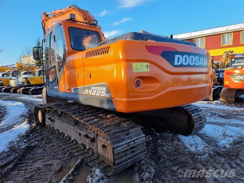 Doosan DX 225 LC Crawler excavators