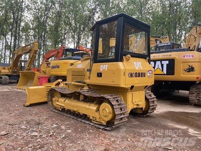 CAT D 5 G Crawler dozers