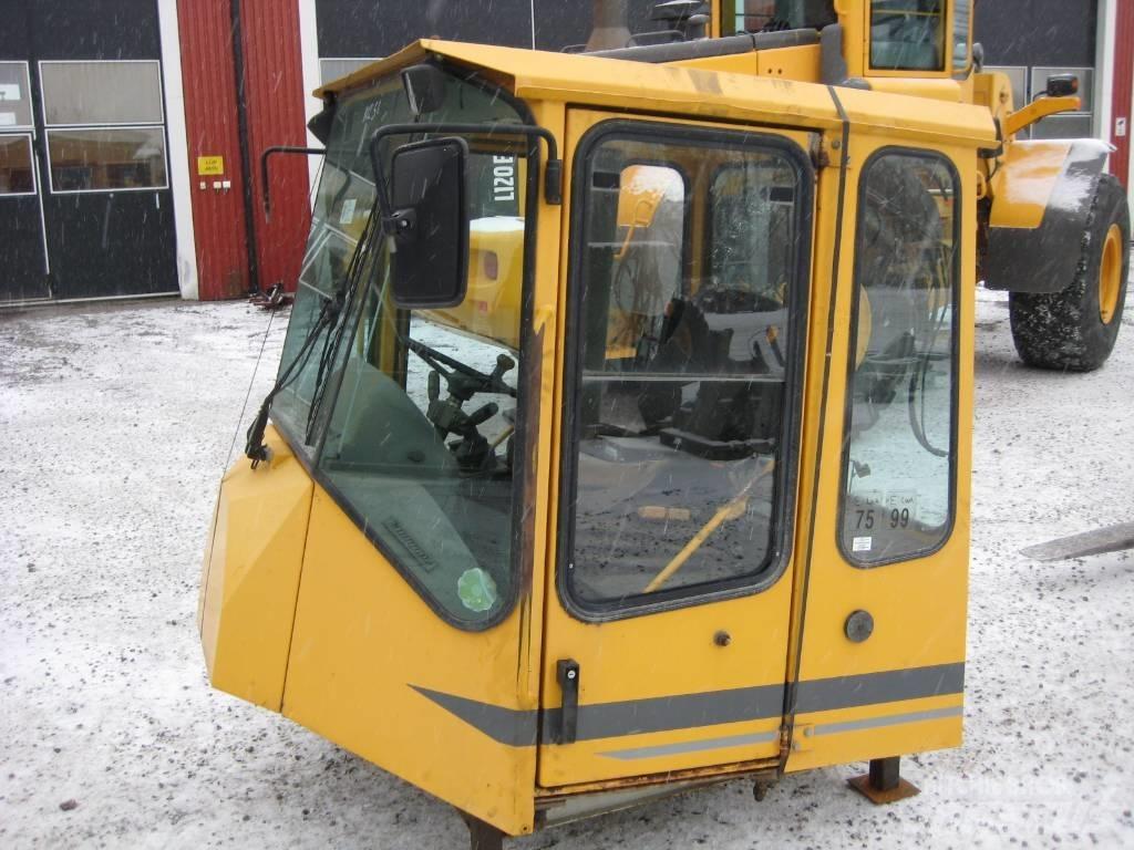 Zettelmeyer 802SI Cabins and interior