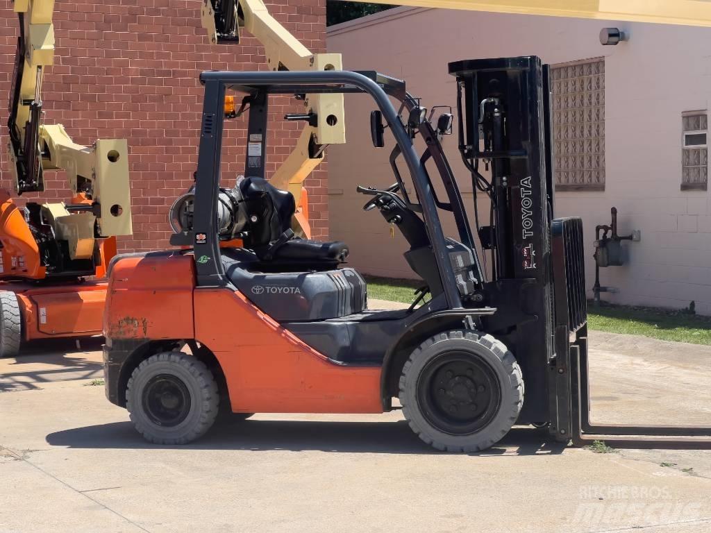 Toyota 8 FG U 30 Forklift trucks - others