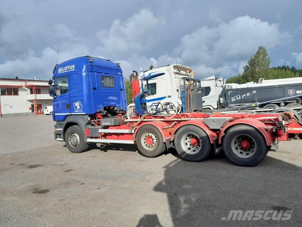 Scania R 560 8x4 Tractor Units
