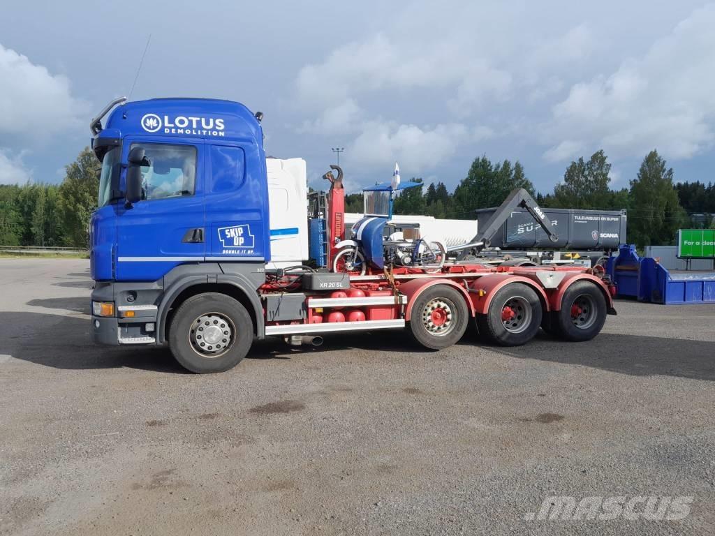 Scania R 560 8x4 Tractor Units
