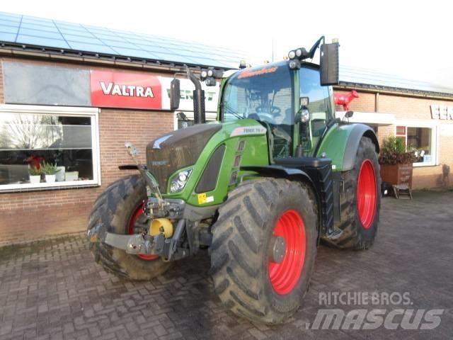 Fendt 718 S4 Tractors
