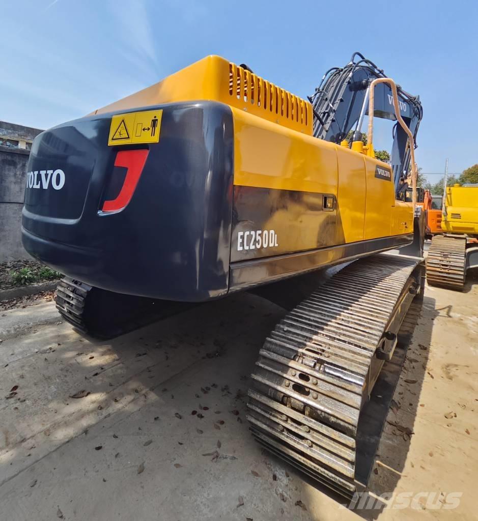 Volvo EC 250 D L Crawler excavators