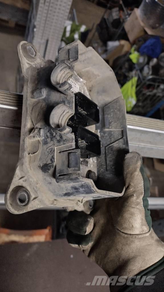 Volvo FCIOMM Electronics