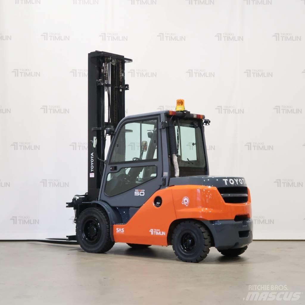 Toyota 40-8FD50N Diesel trucks