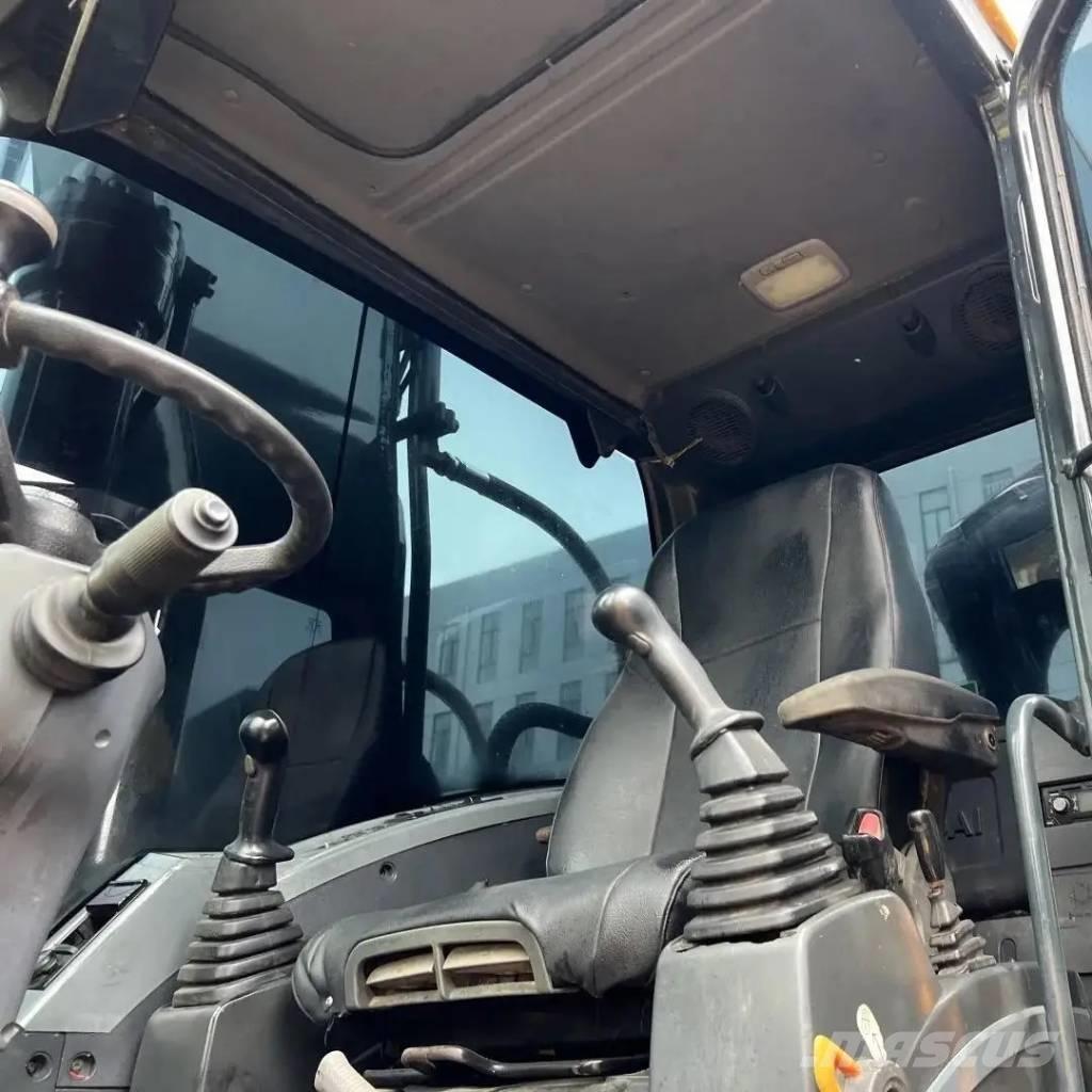 Hyundai R210W-9 Wheeled excavators