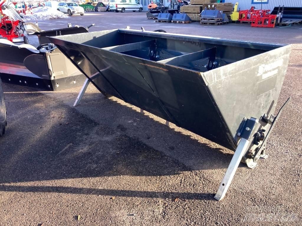 Ysta Padgas Sand and salt spreaders