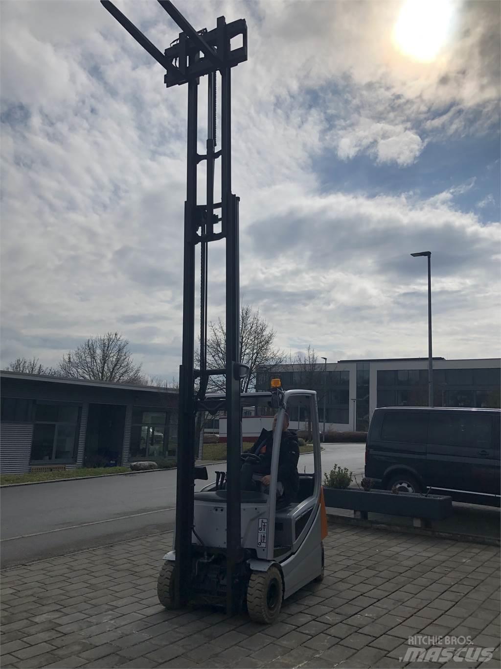 Still RX20-16P Electric forklift trucks