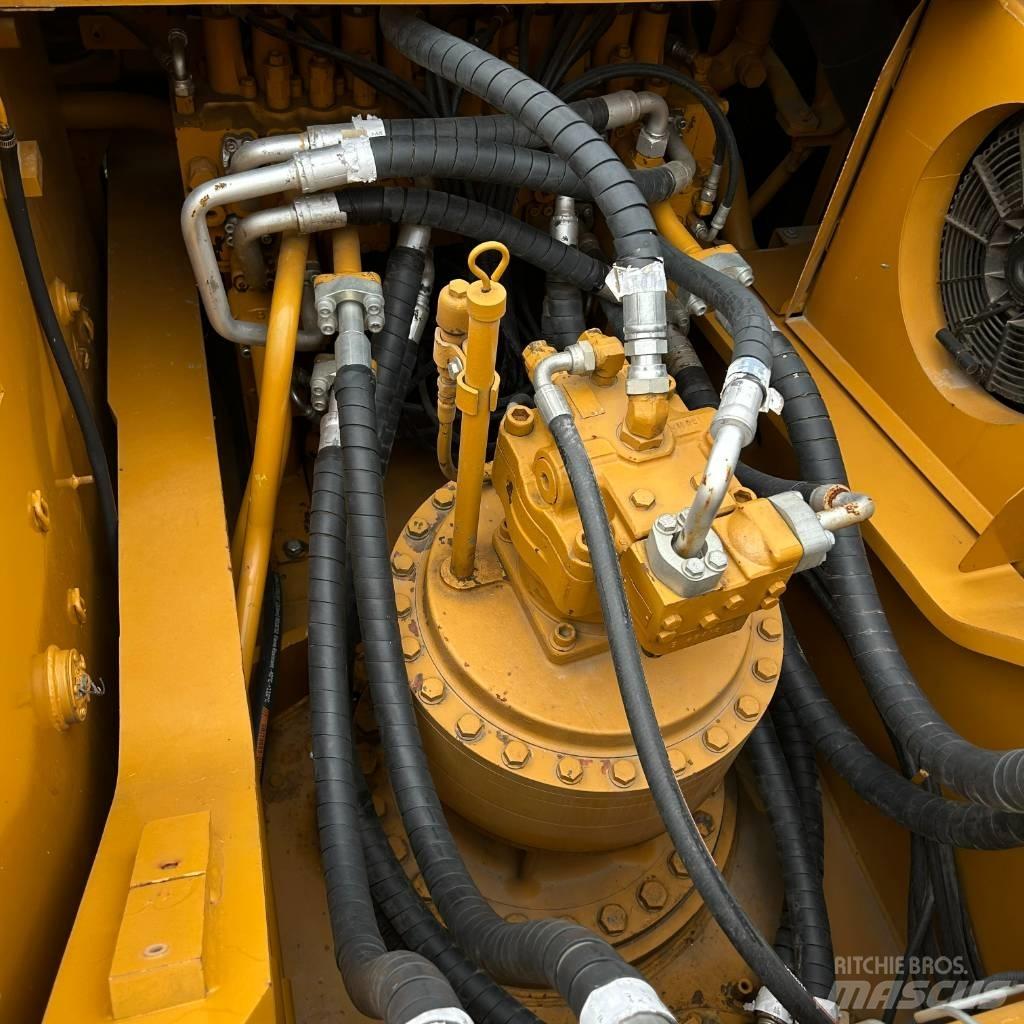 CAT 330D2 Crawler excavators