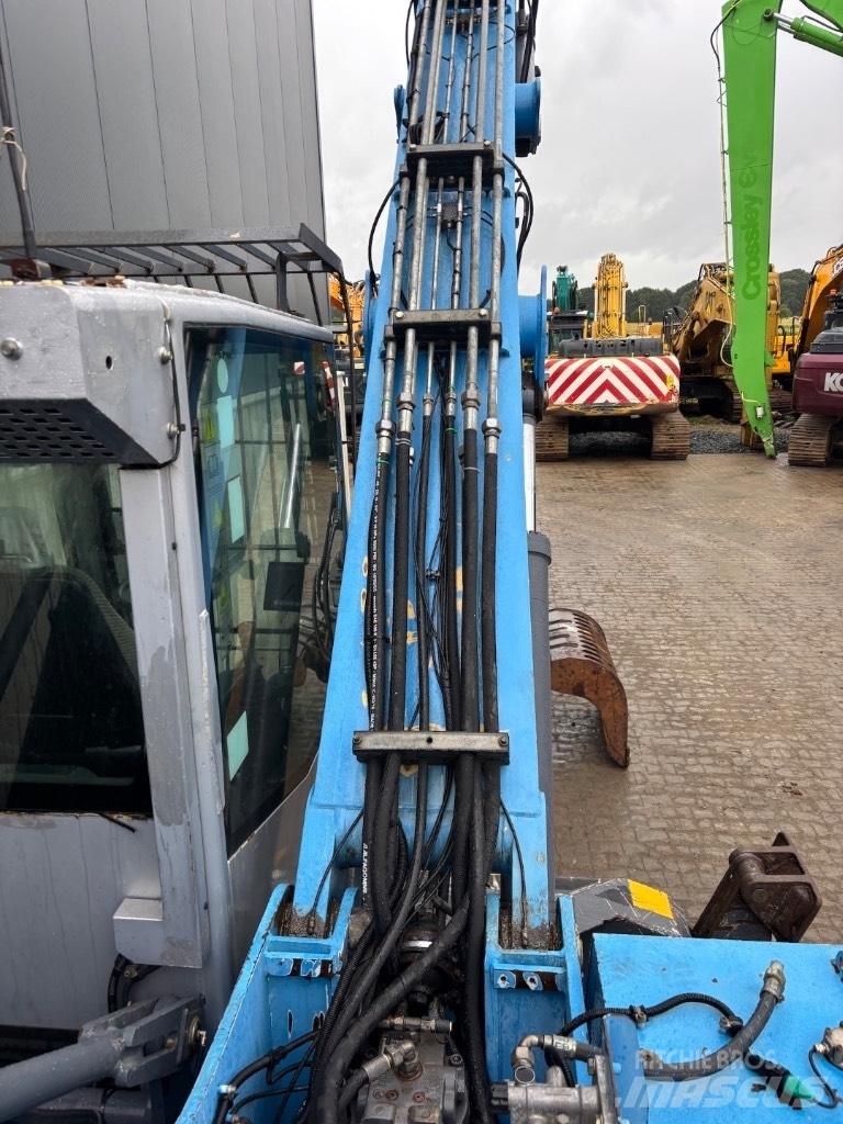 Fuchs MHL 320 D Waste / industry handlers