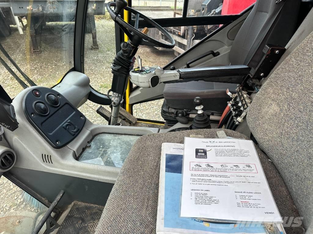 Johnston CN400 Sweepers