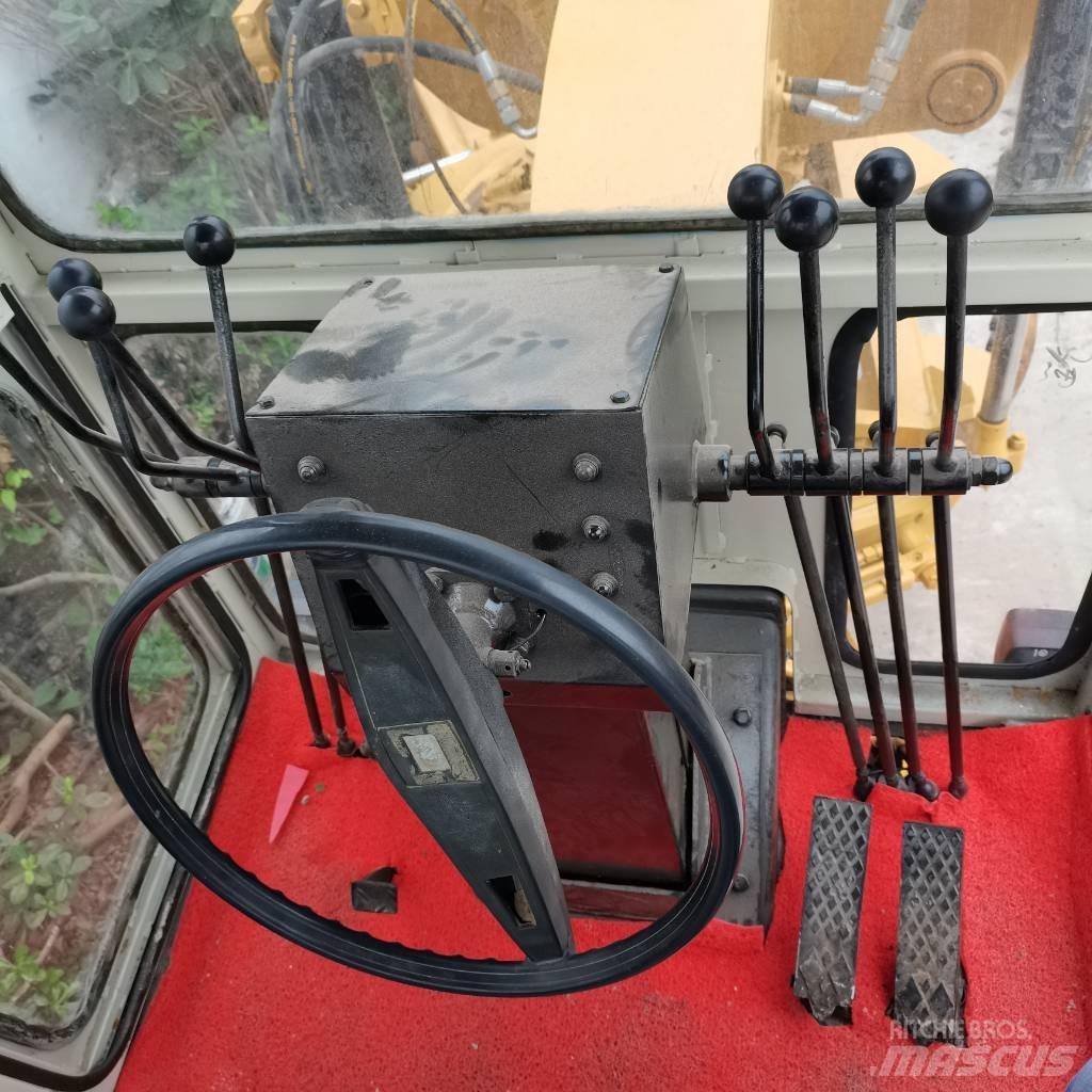 CAT 140 K Graders