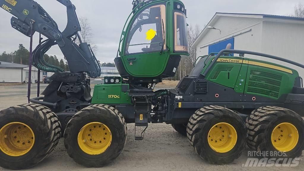 John Deere 1170 G Harvesters