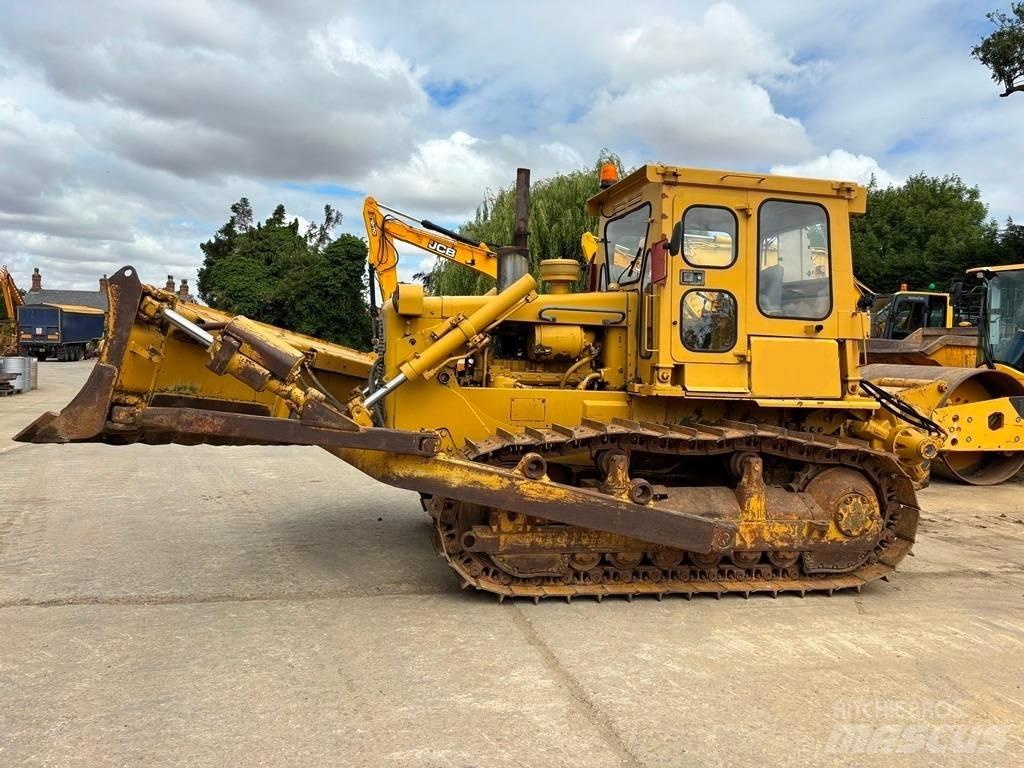 CAT D 6 D Crawler dozers