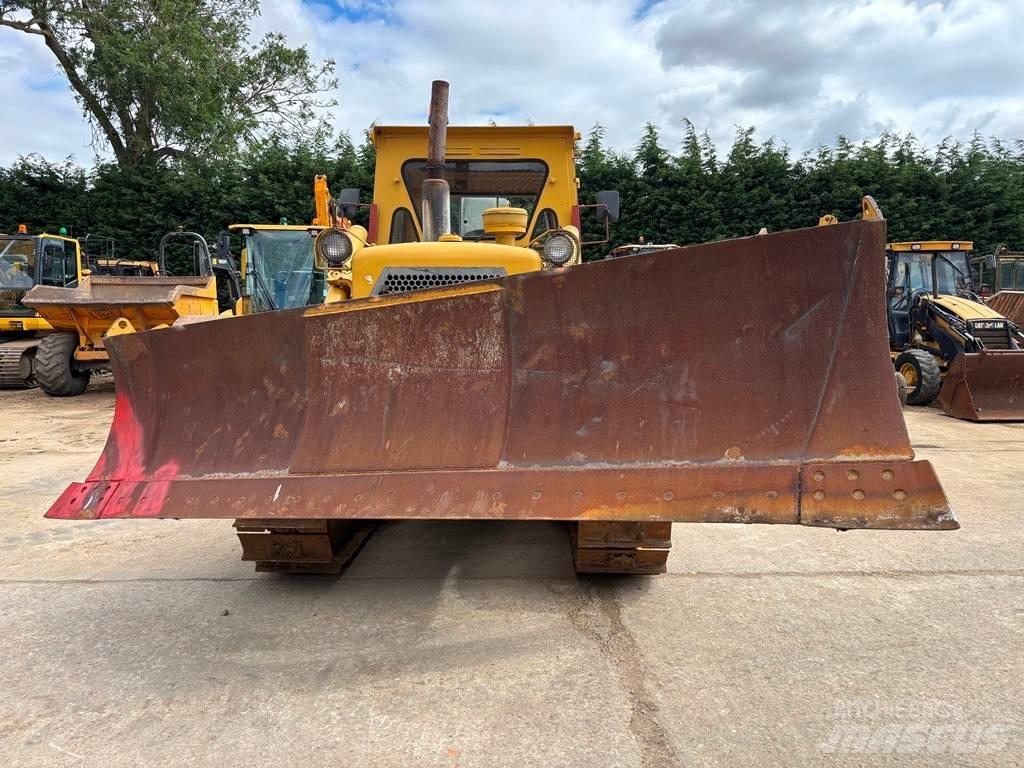 CAT D 6 D Crawler dozers