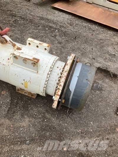 IHC System S40 Hydraulic pile hammers