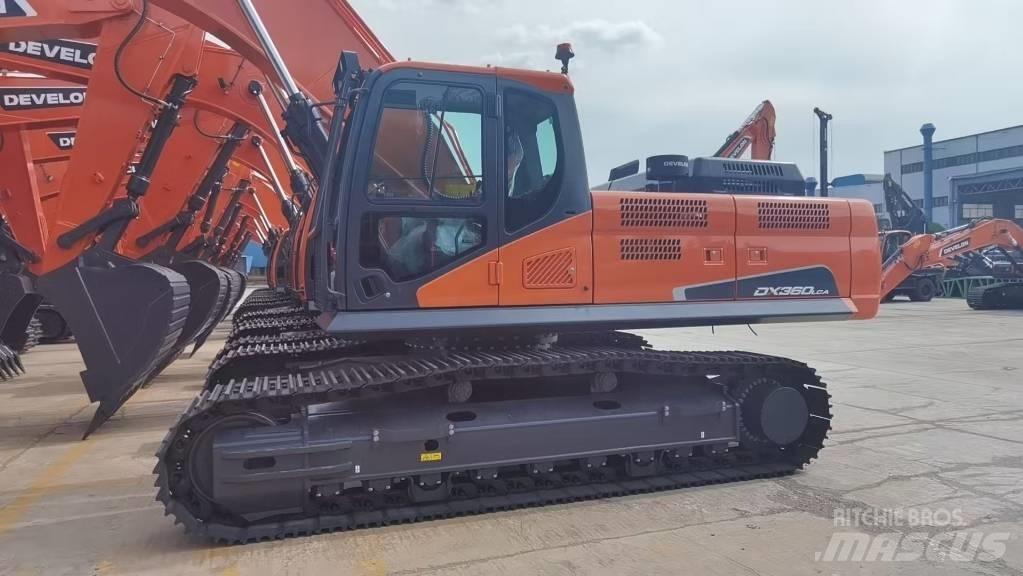 Develon DX 360LCA-7B Crawler excavators