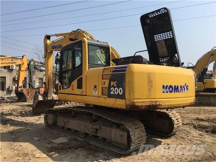 Komatsu PC 200-8 Crawler excavators