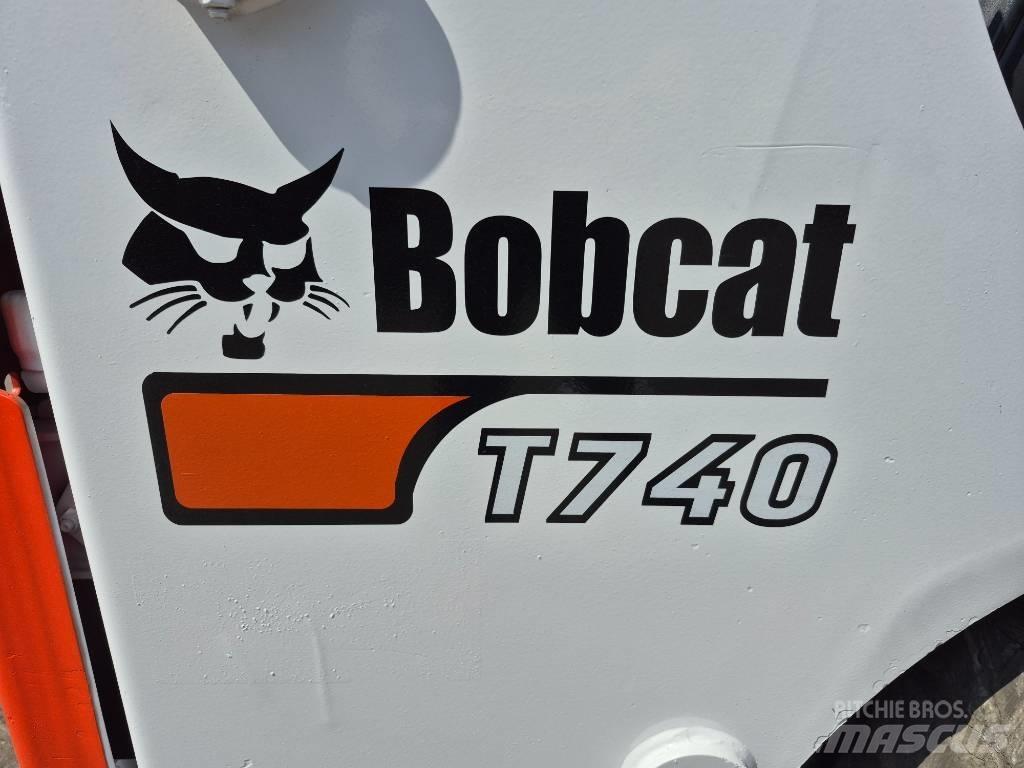 Bobcat T 740 Skid steer loaders