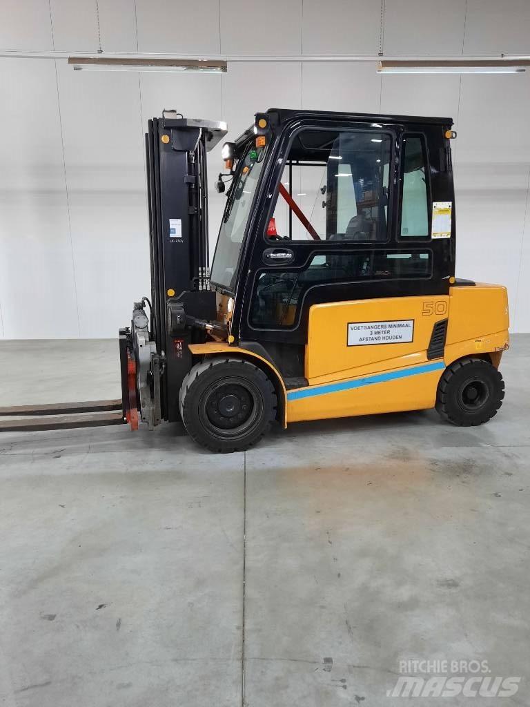 Hyundai HX50 Electric forklift trucks