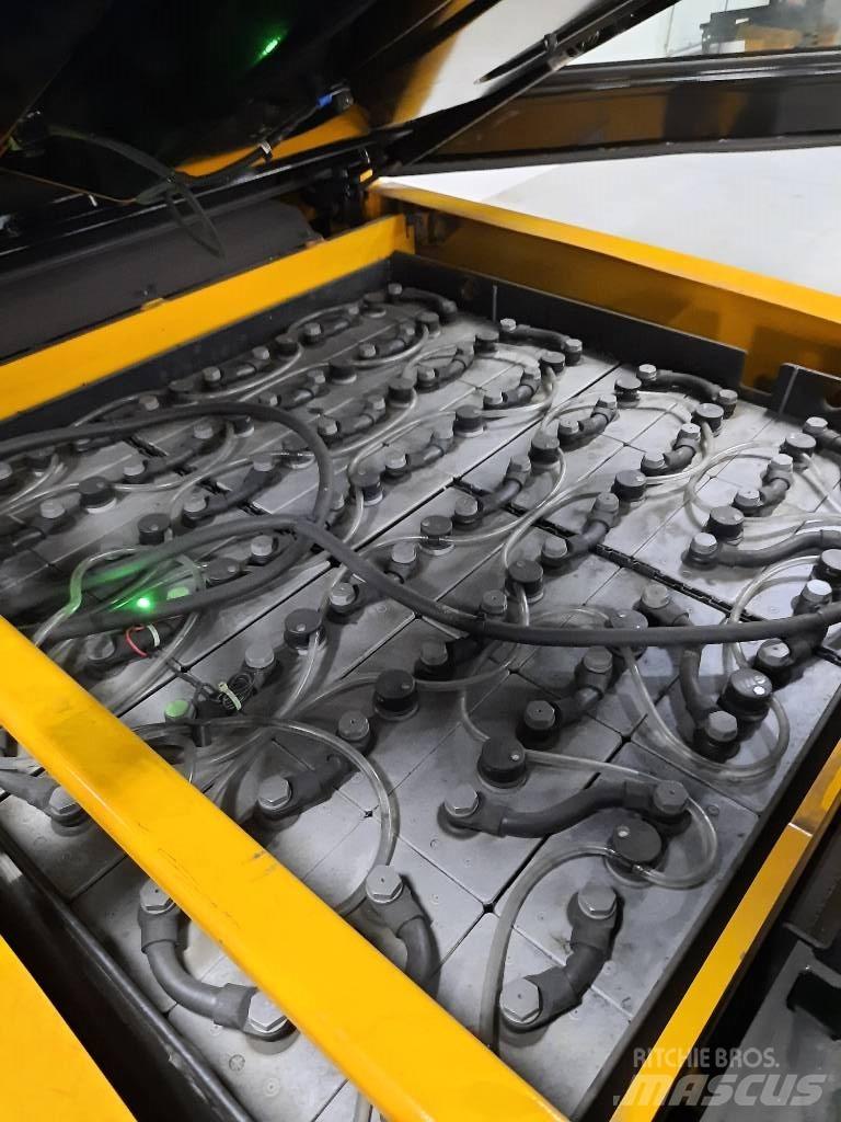 Hyundai HX50 Electric forklift trucks