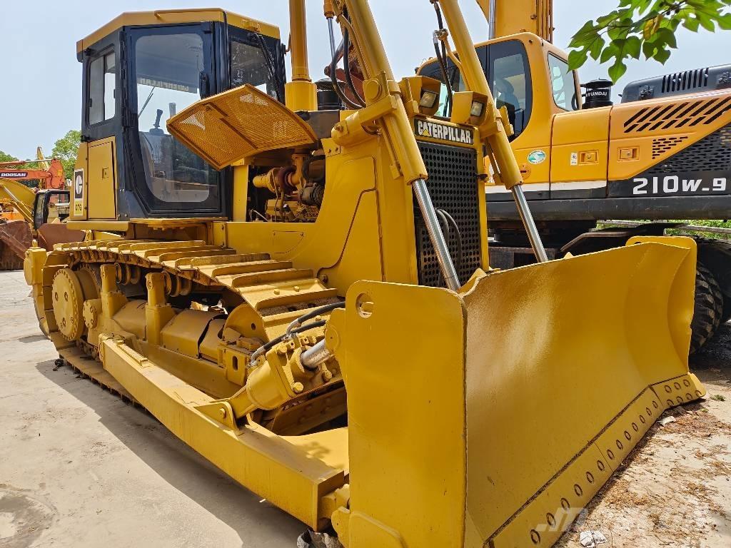 CAT D 7 G Graders