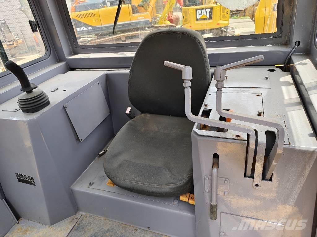 CAT D 7 G Graders