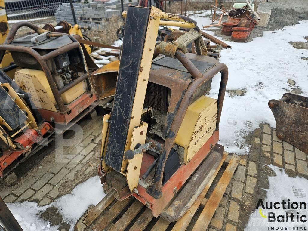 Dynapac LG 500 Plate compactors