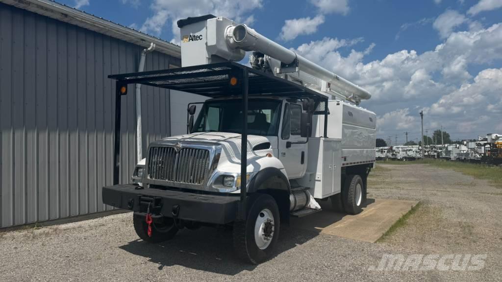 Altec LRV55 Truck & Van mounted aerial platforms