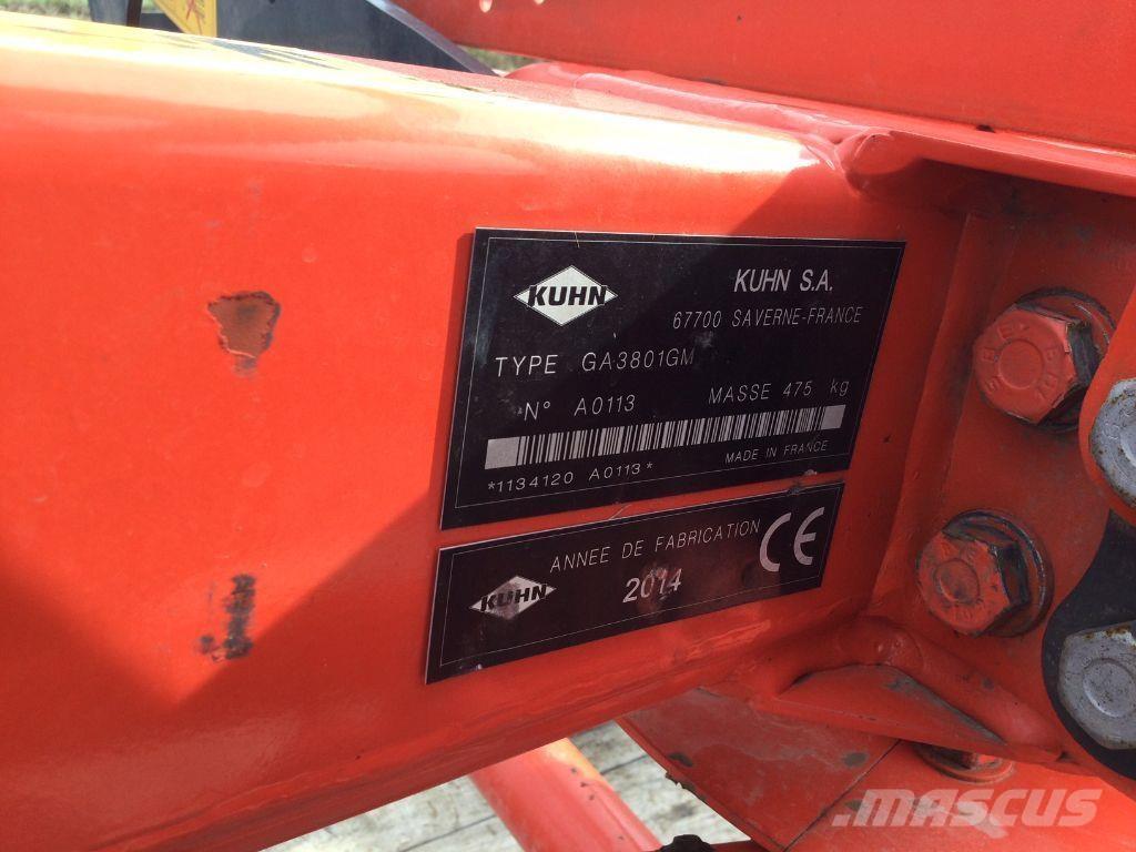 Kuhn GA 3801 GM Windrowers