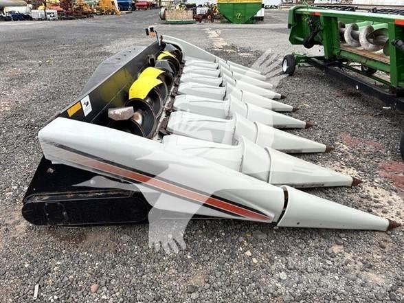 Agco 830 Combine harvester heads