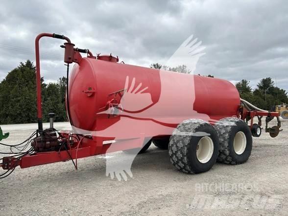 Calumet 5000 Manure spreaders