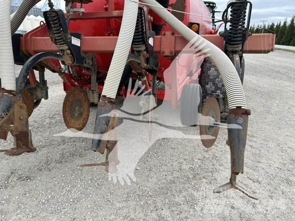 Calumet 5000 Manure spreaders