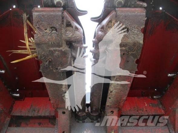 Case IH 1063 Combine harvester heads