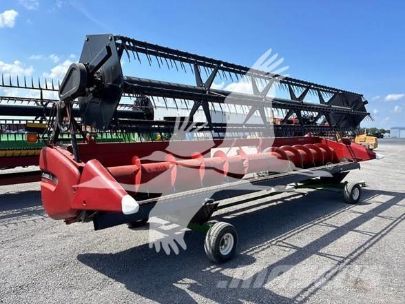 Case IH 3020 Combine harvester heads