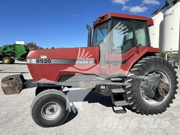 Case IH 8920 Tractors