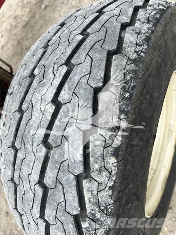 E-Z Trail 680 Other trailers