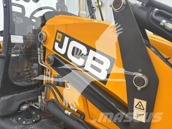 JCB 3CX Backhoe loaders