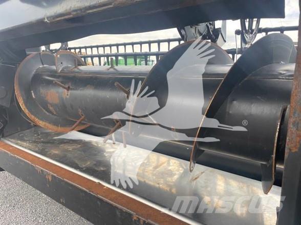 MAC DON FD70 Combine harvester heads