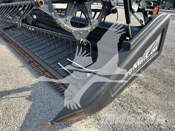MAC DON FD70 Combine harvester heads