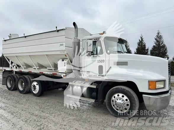 Mack CH613 Construction - Others