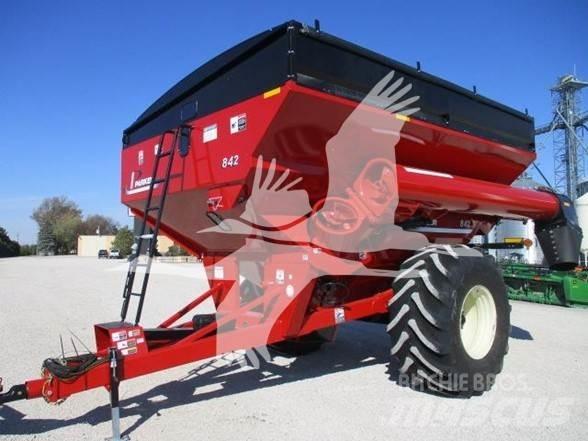 Parker 842 Grain / Silage Trailers