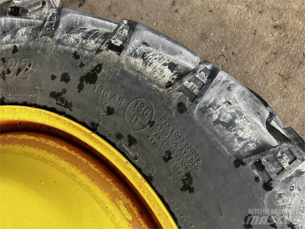 BKT 270/95R32 Tyres, wheels and rims