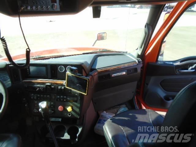 International LT 625 Tractor Units
