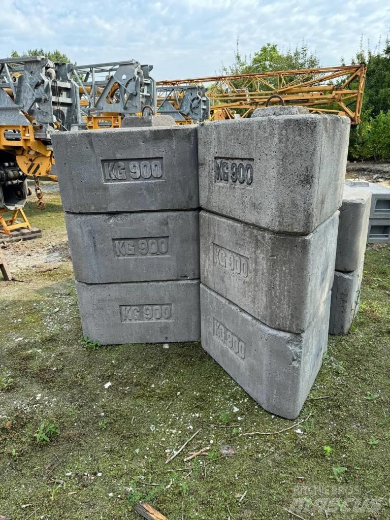 Potain IGO 21 Self erecting cranes