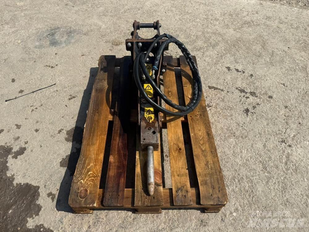 JCB HM012T BREAKER Other tractor accessories