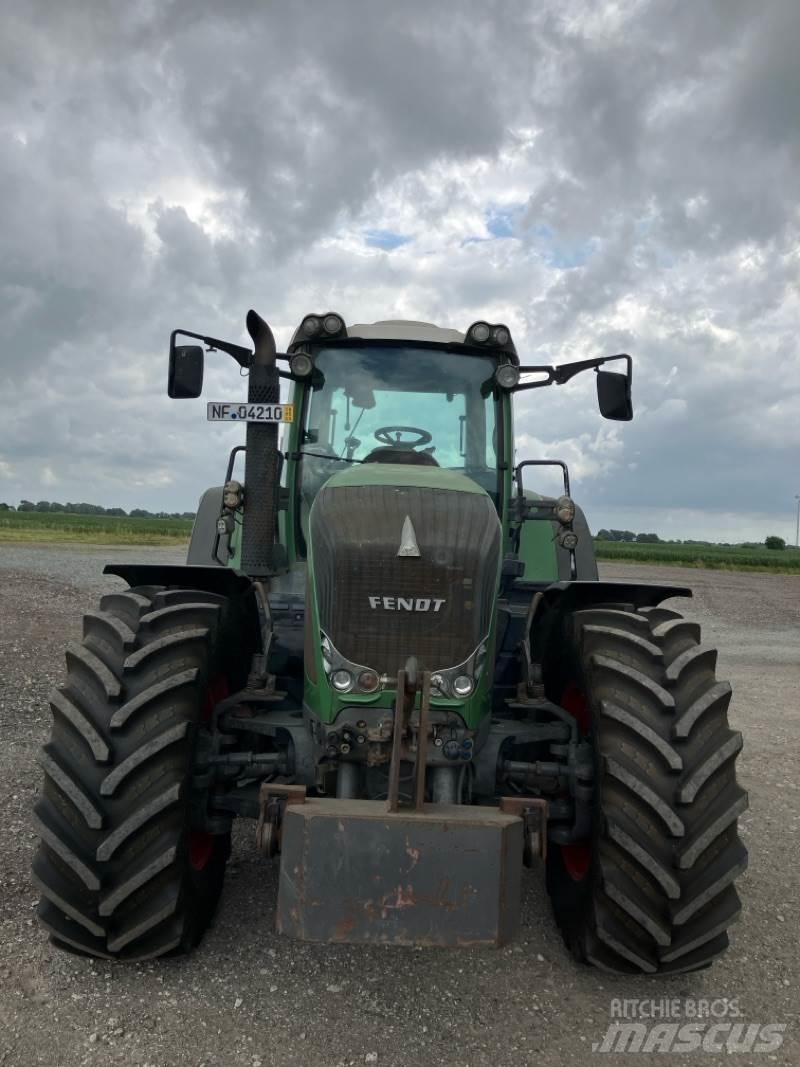 Fendt 930 COM 3 Tractors