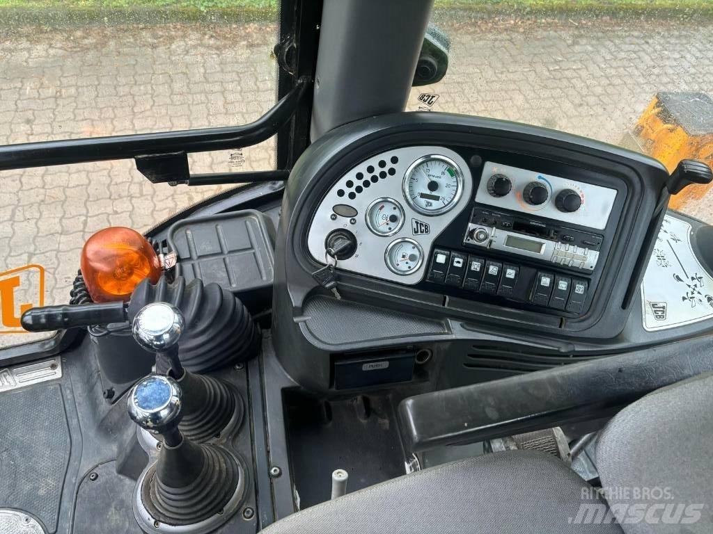 JCB 3 CX Backhoe loaders